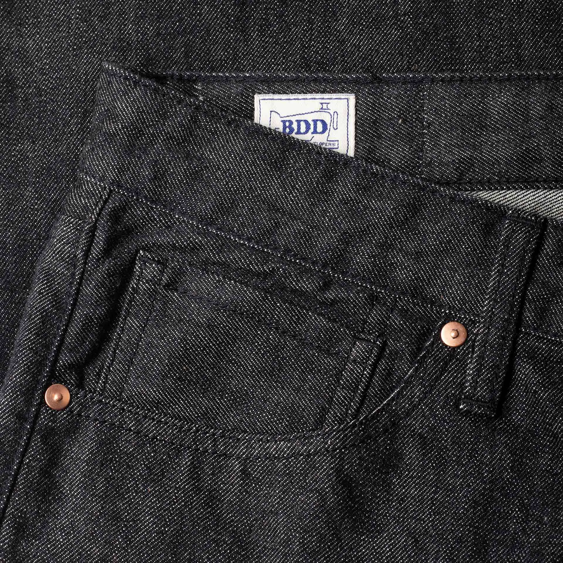 B-04 RELAXED TAPERED 14 oz. selvedge colour denim / black