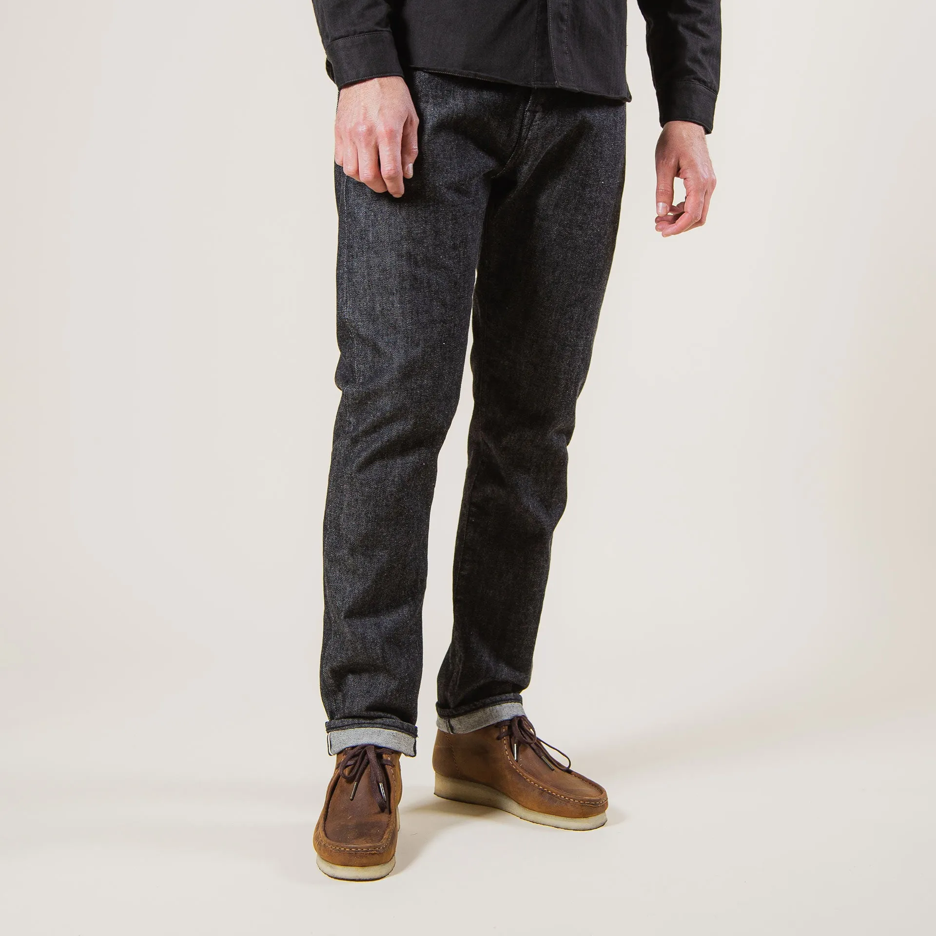 B-04 RELAXED TAPERED 14 oz. selvedge colour denim / black