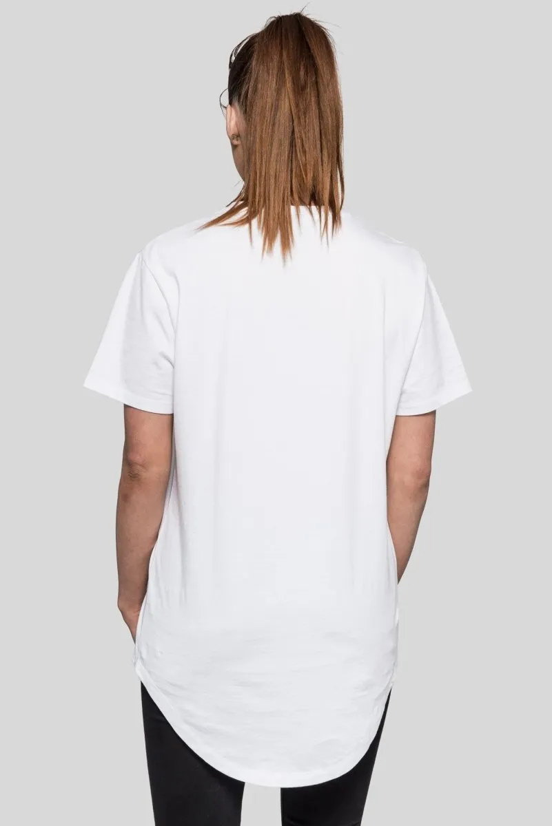 Basic Fate Curved Hem T-Shirt