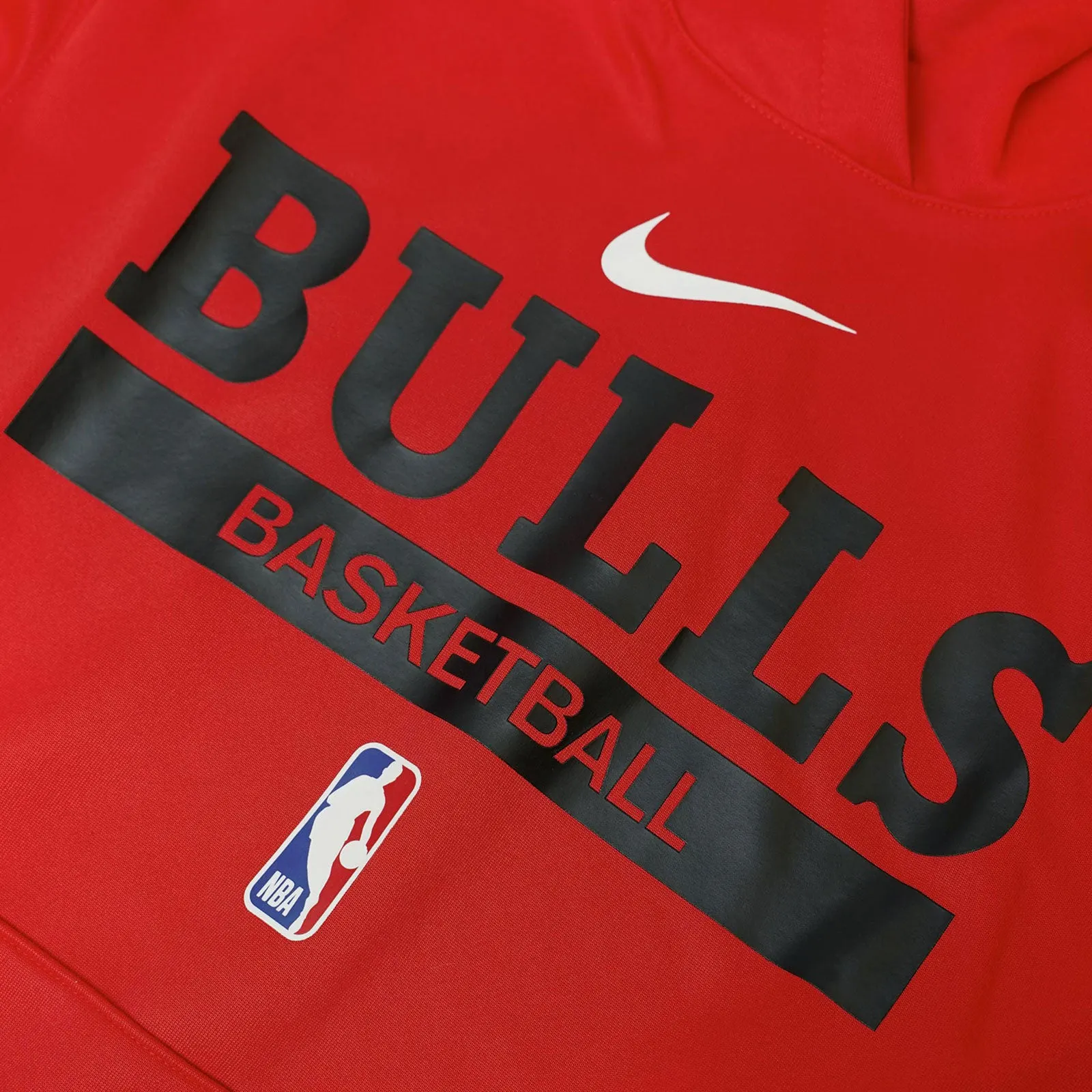 Chicago Bulls Spotlight Dri-FIT NBA Pullover Hoodie - Red