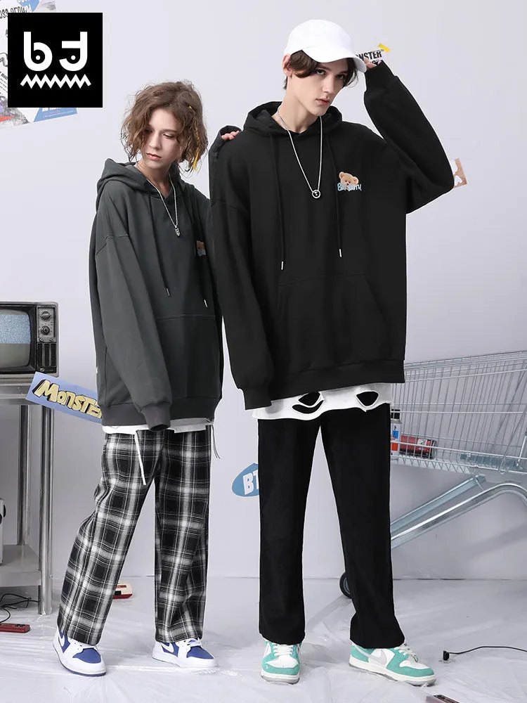 Cotton bear print hoodie with rotator cuff and kangaroo hood