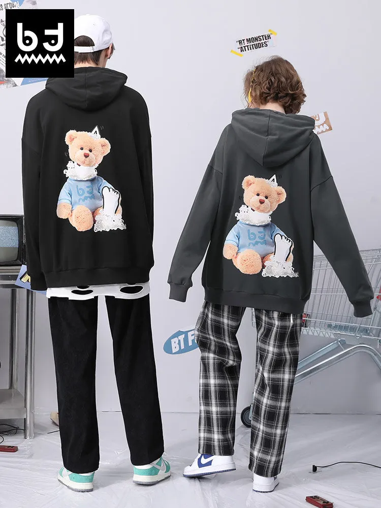 Cotton bear print hoodie with rotator cuff and kangaroo hood