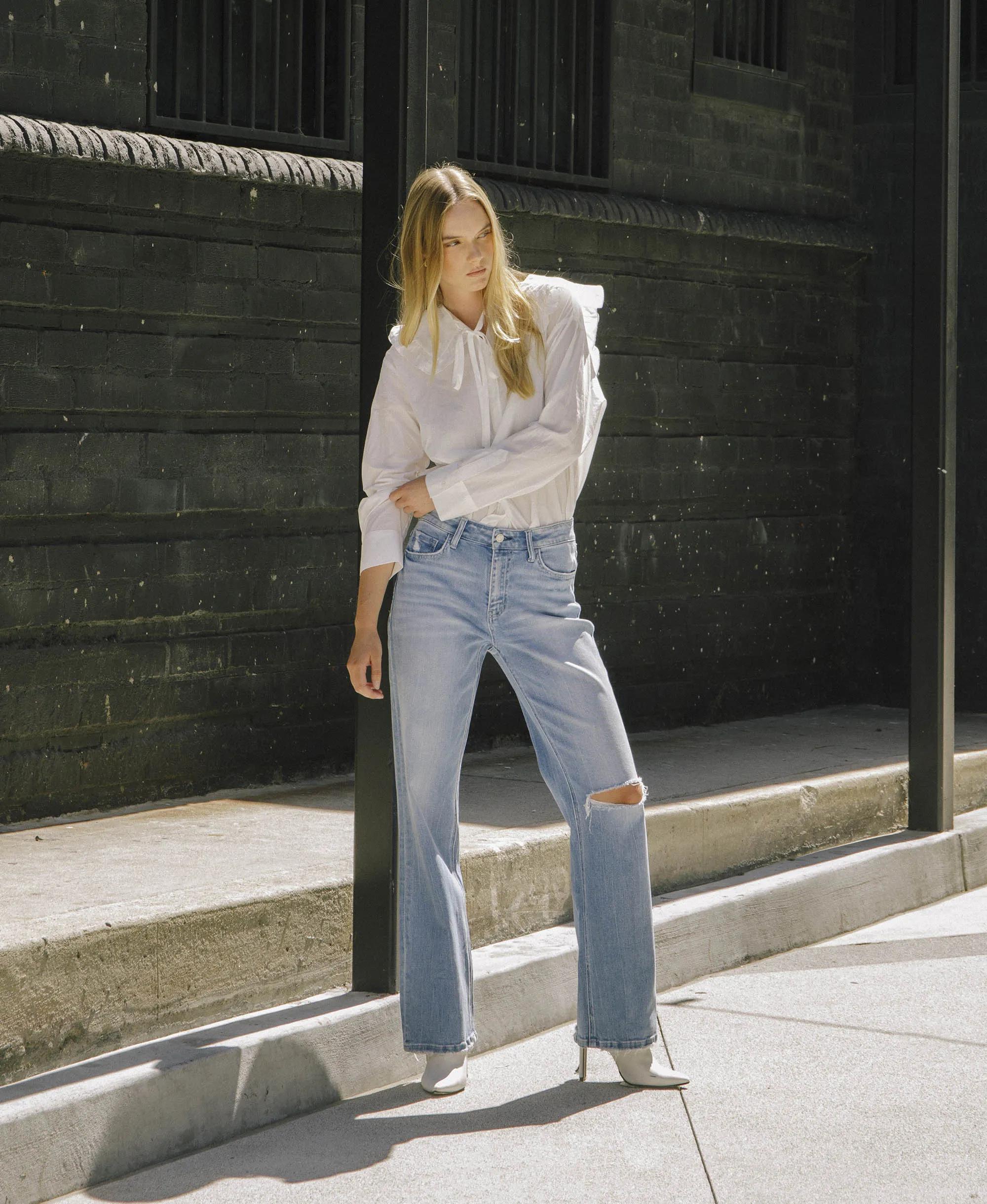 Literary - High Rise Distressed Slim Wide Jeans