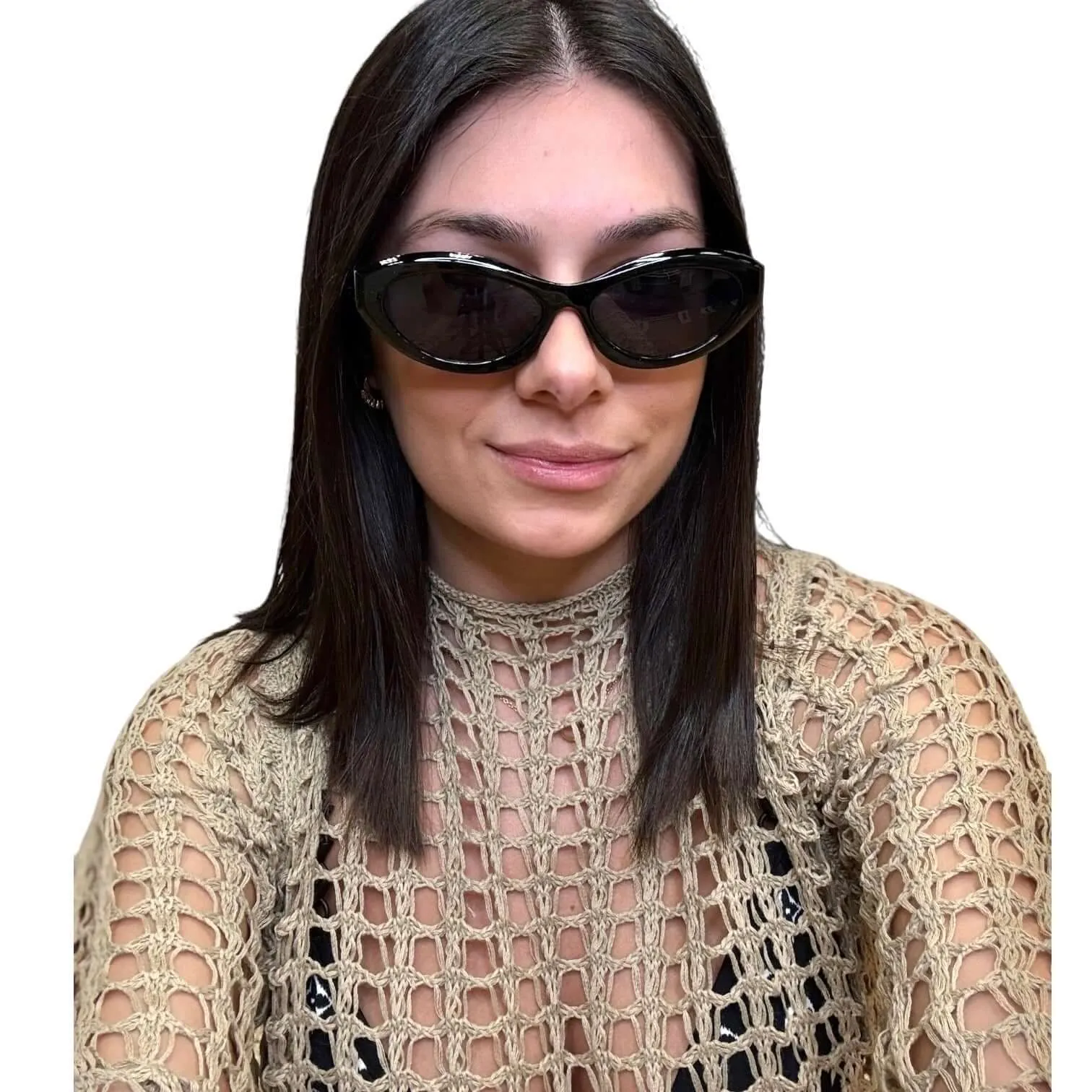 Trendy Oval Sunglasses - Black