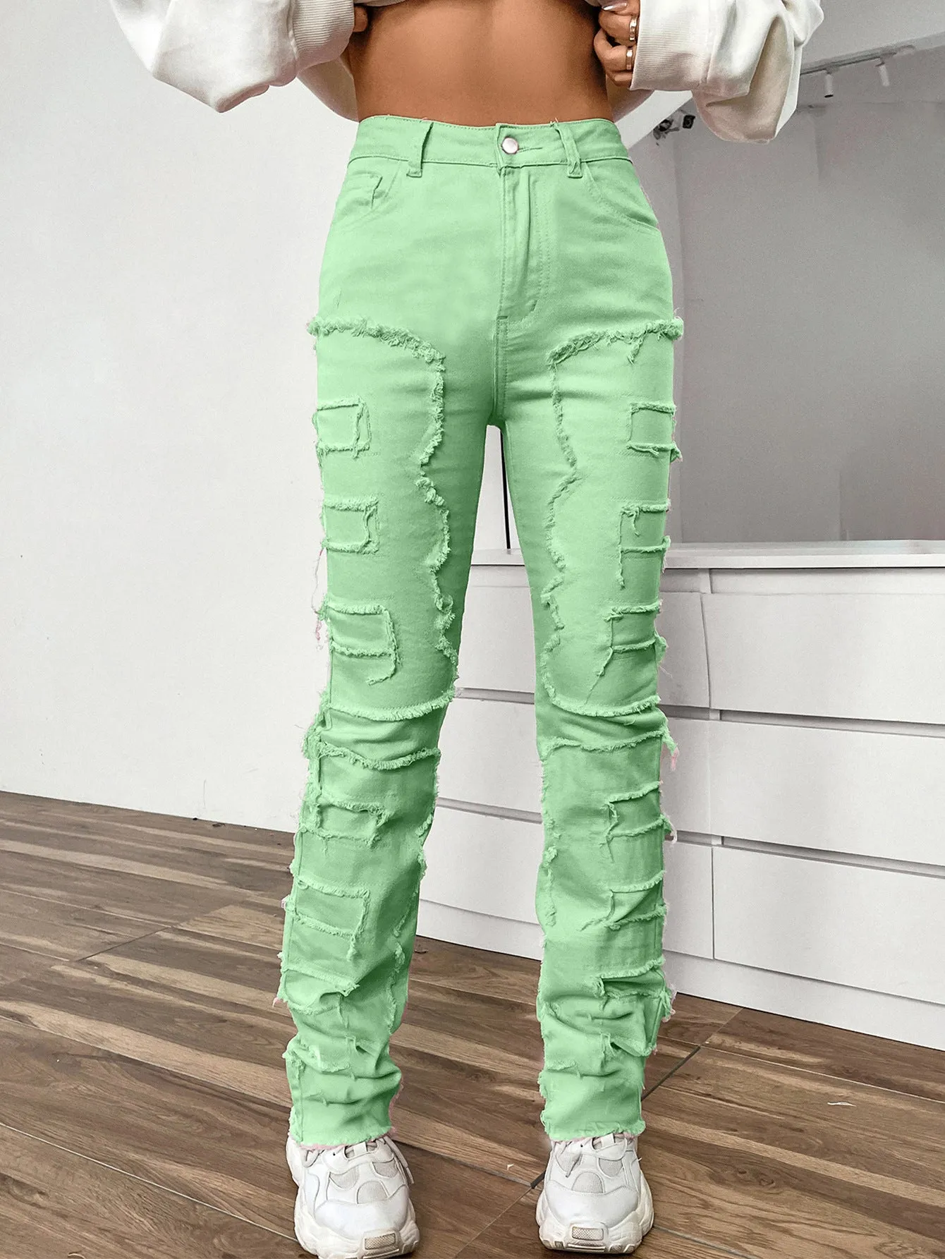 Women's Embroidered Stretch Jeans