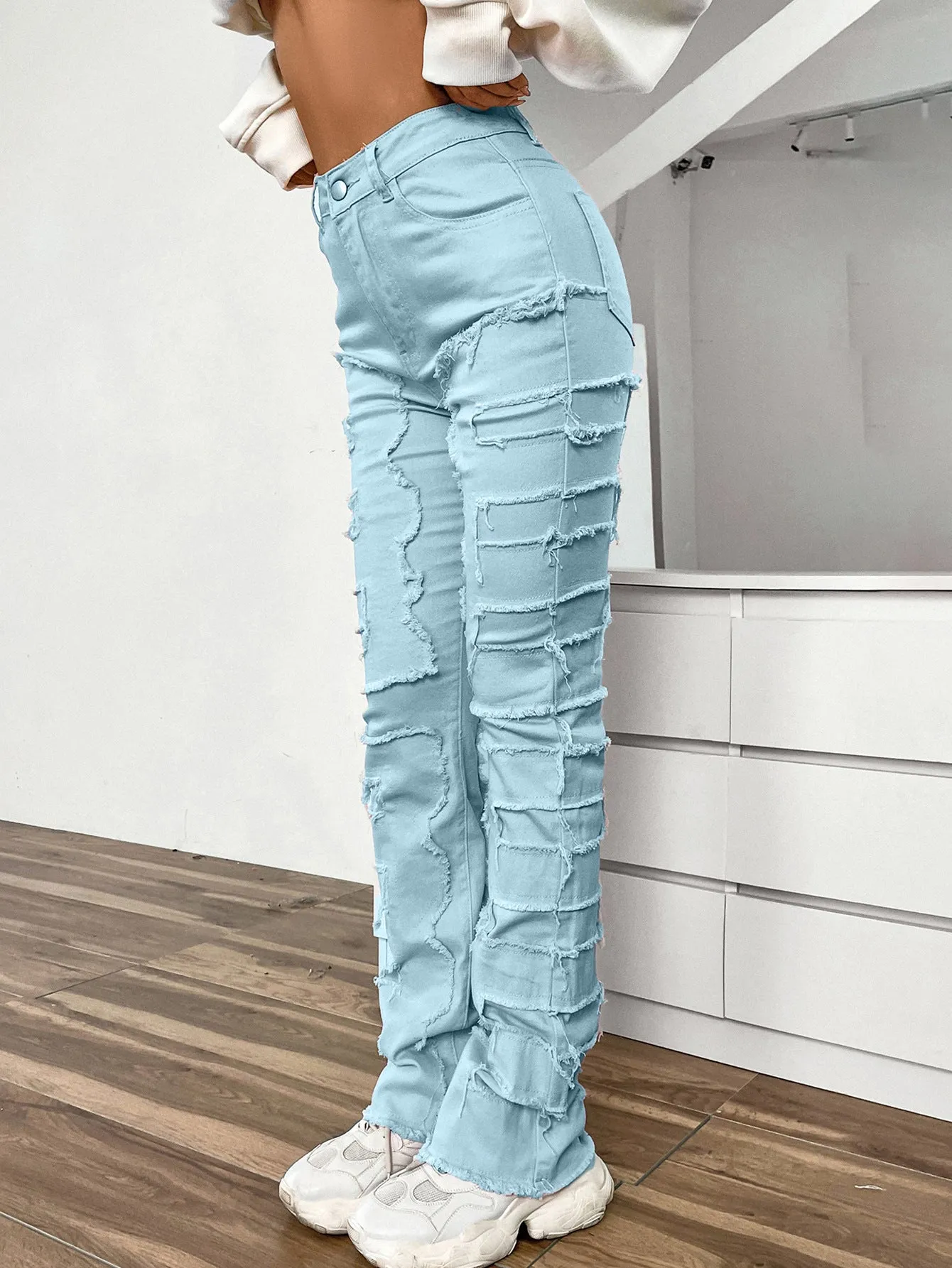 Women's Embroidered Stretch Jeans