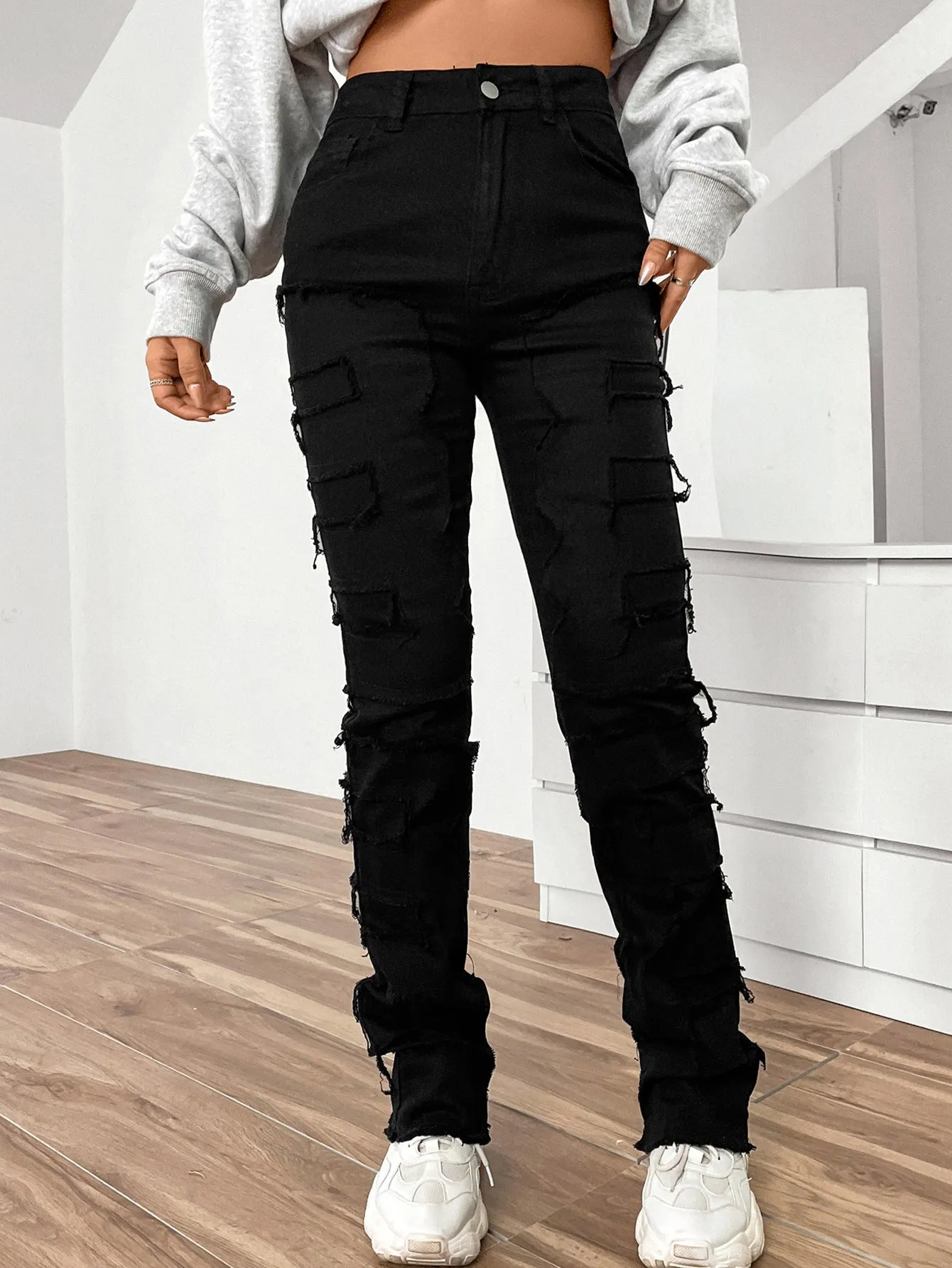 Women's Embroidered Stretch Jeans